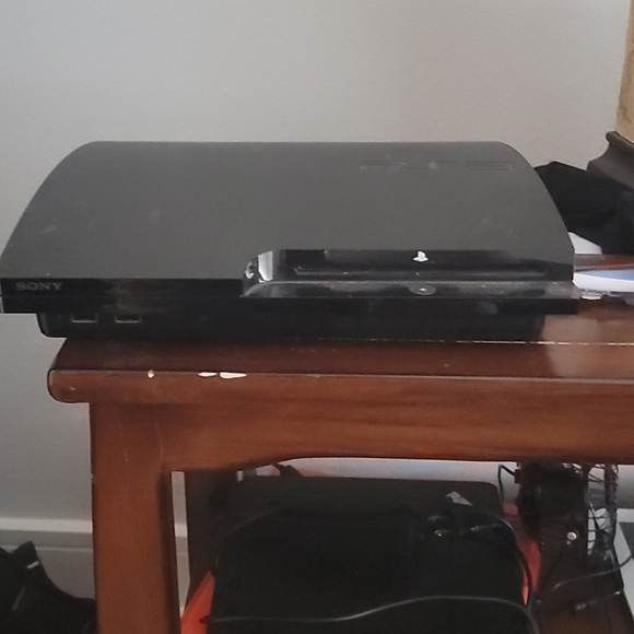 Ps3 console only - Picture 2 of 3